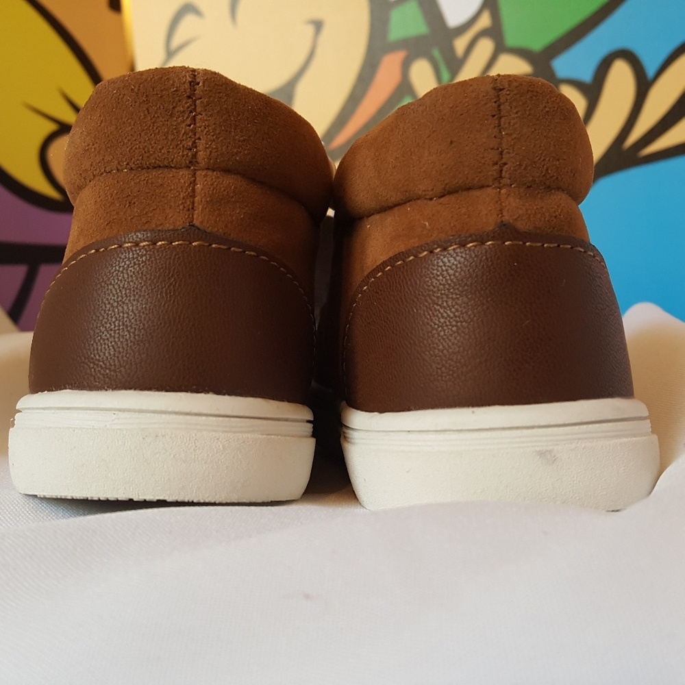 ❎SOLD❎Little Boy's Chukka Boots Toddler 11 Brown - Picture 3 of 7